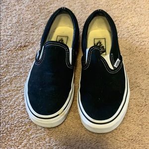Black vans slip on’s